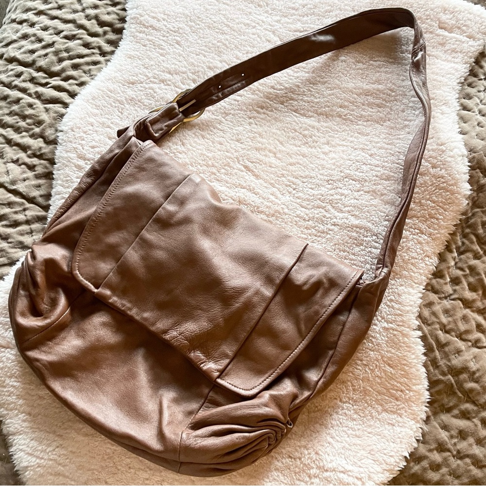 Tuscan’s Made in Italy brown soft leather front flap hobo purse/tote